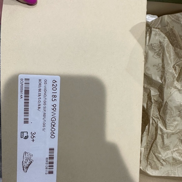 Gucci Rhynton Sneakers for women. Worn only once! Mint Condition! Box, dust bag! - Picture 14 of 14